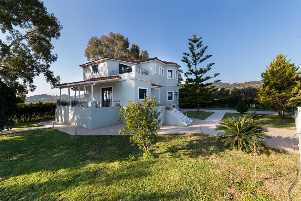 Villa Louke Ликсури Екстериор снимка